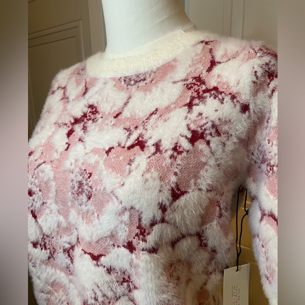 Rachel Zoe Pink and White Luxe Soft Floral Sweater NWT Women’s Small - Picture 4 of 7